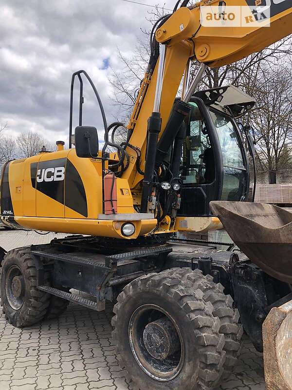 Колісний екскаватор JCB JS 145 2011 в Калуші