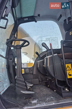 Колесный экскаватор JCB JS 145 2011 в Львове
