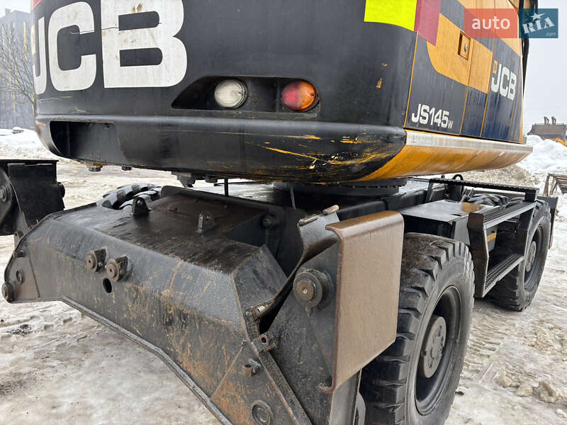 Колесный экскаватор JCB JS 145 2011 в Львове