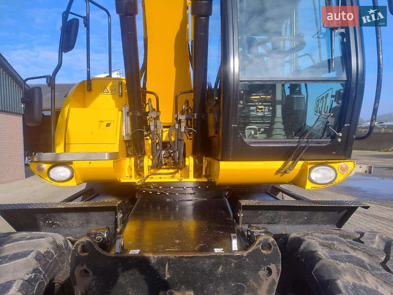 Колісний екскаватор JCB JS 145 2012 в Львові