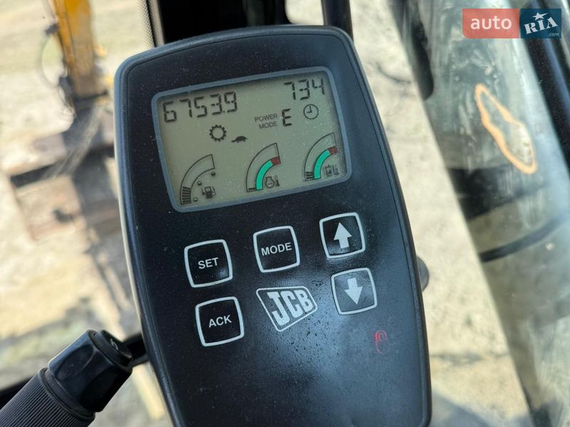 Колісний екскаватор JCB JS 145 2013 в Львові