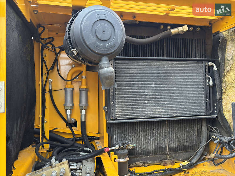 Гусеничный экскаватор JCB JS 160 2011 в Львове