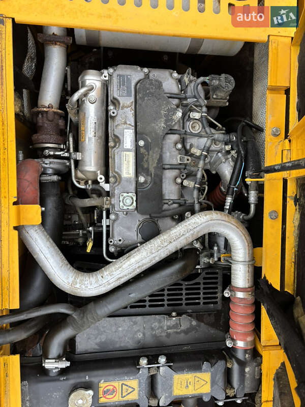 Гусеничный экскаватор JCB JS 160 2011 в Львове