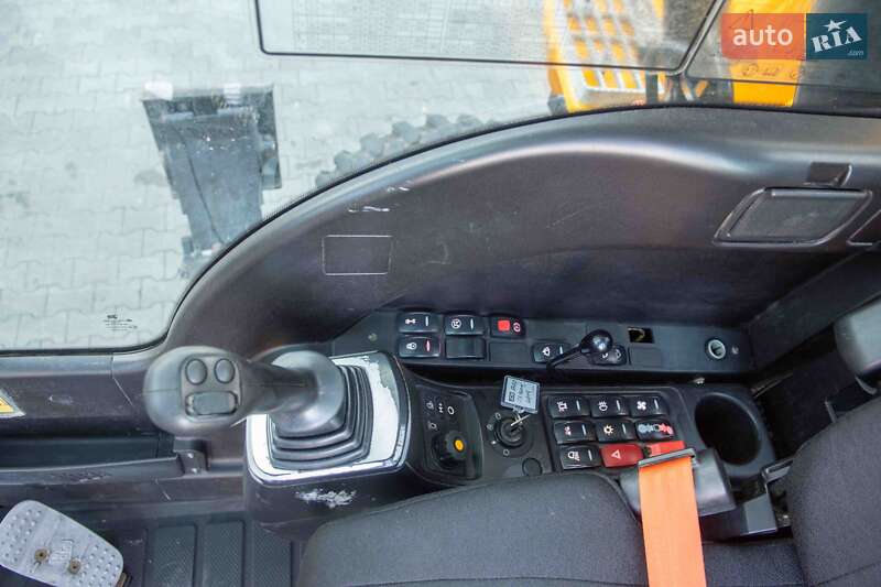 Колісний екскаватор JCB JS 160 2014 в Житомирі
