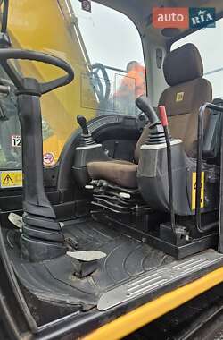 Колісний екскаватор JCB JS 175 2011 в 
