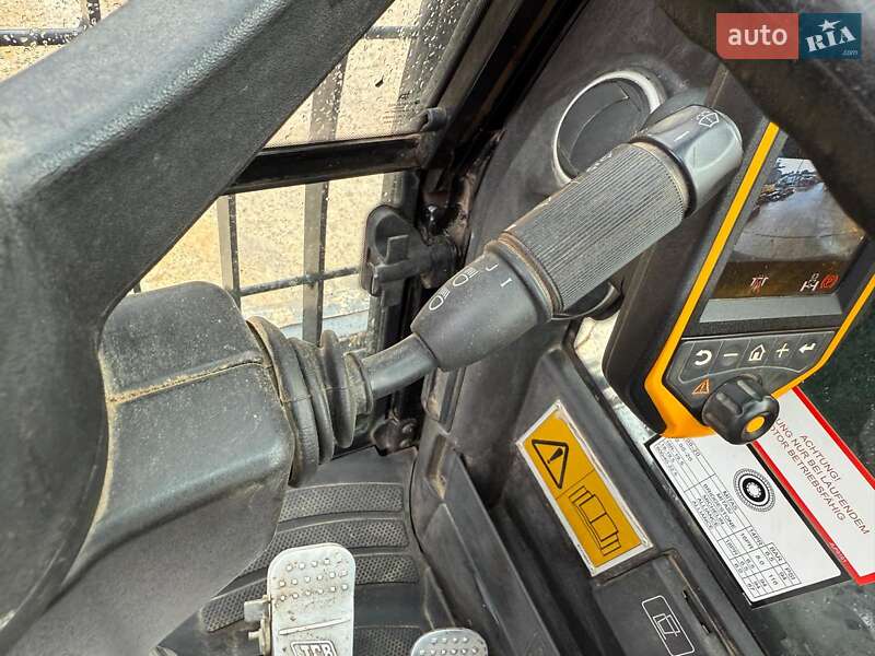 Колесный экскаватор JCB JS 175 2016 в Киеве