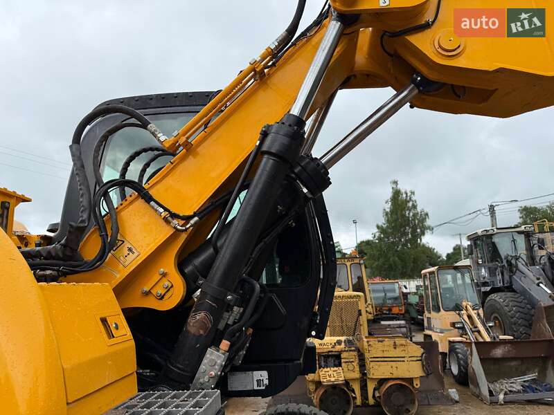 Колесный экскаватор JCB JS 175 2016 в Киеве