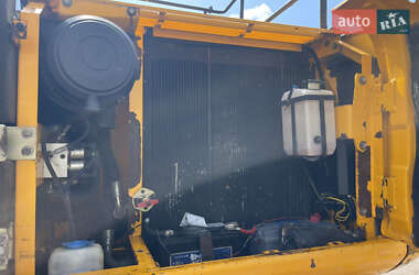 Колесный экскаватор JCB JS 175 2012 в 