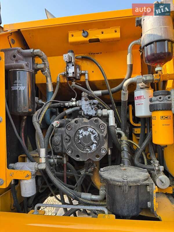 Колесный экскаватор JCB JS 175 2007 в Черновцах
