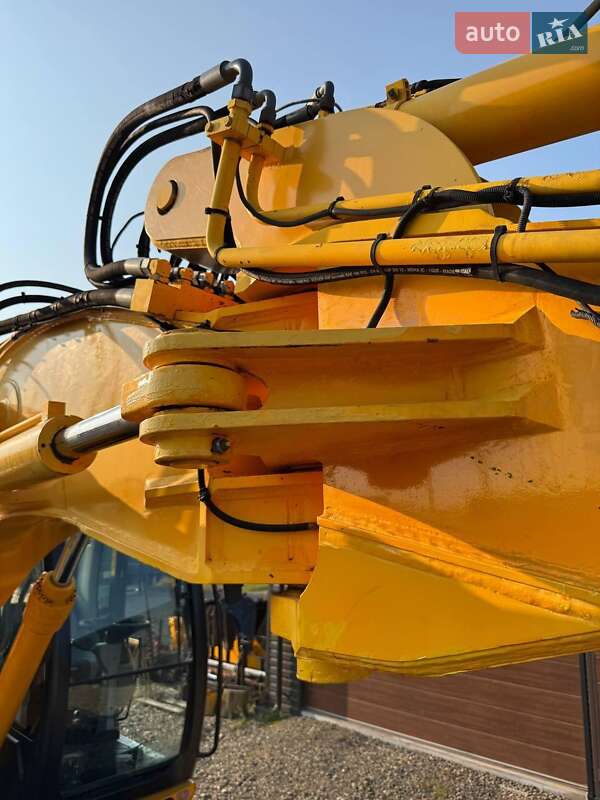 Колесный экскаватор JCB JS 175 2007 в Черновцах