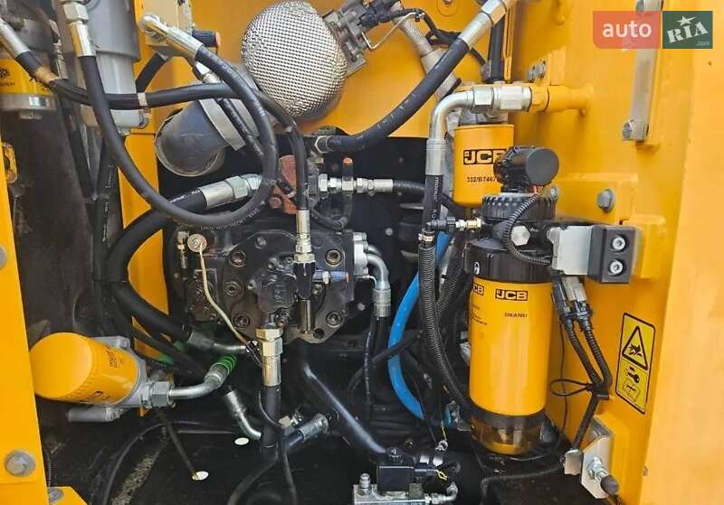 Колесный экскаватор JCB JS 175 2020 в Киеве