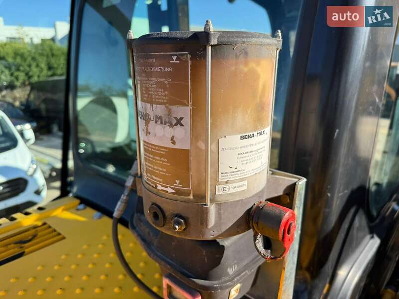 Колісний екскаватор JCB JS 175 2011 в Києві фото 6 Колісний екскаватор JCB JS 175 2011 в Києві