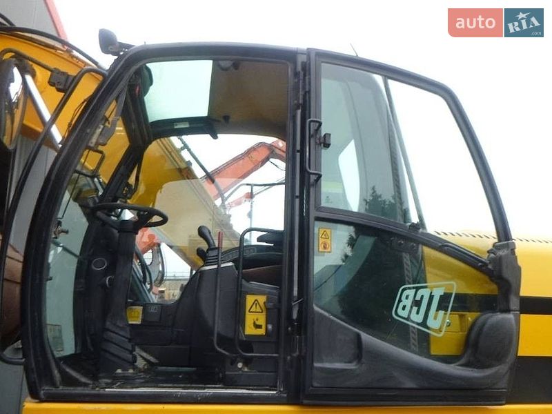 Колесный экскаватор JCB JS 175 2011 в Киеве