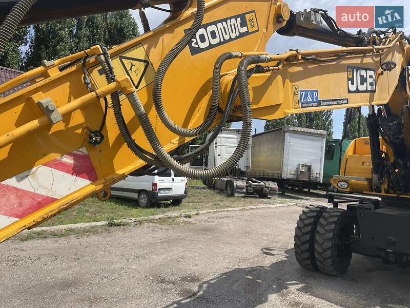 Колесный экскаватор JCB JS 200 2012 в Кременчуге