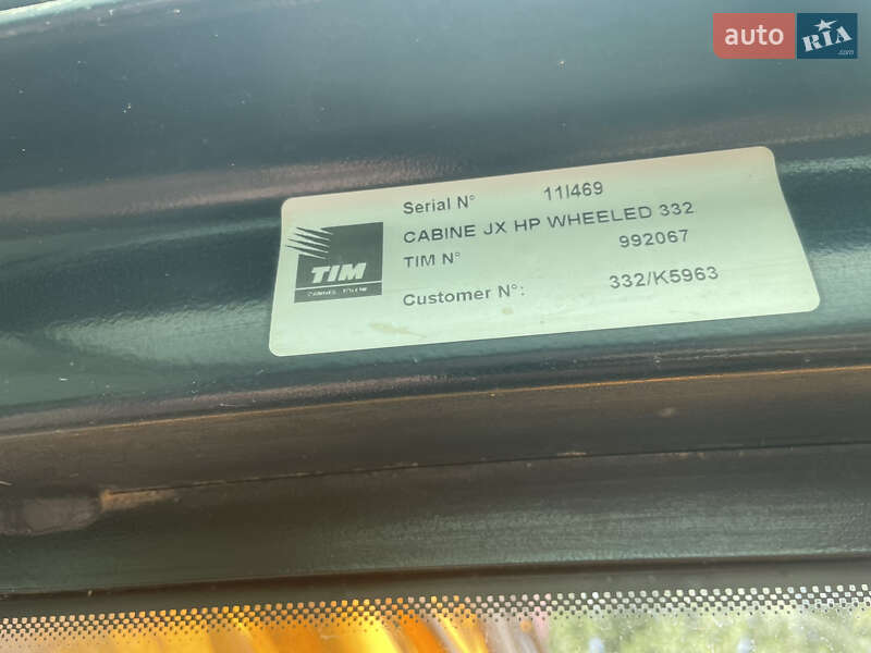 Колесный экскаватор JCB JS 200 2012 в Кременчуге