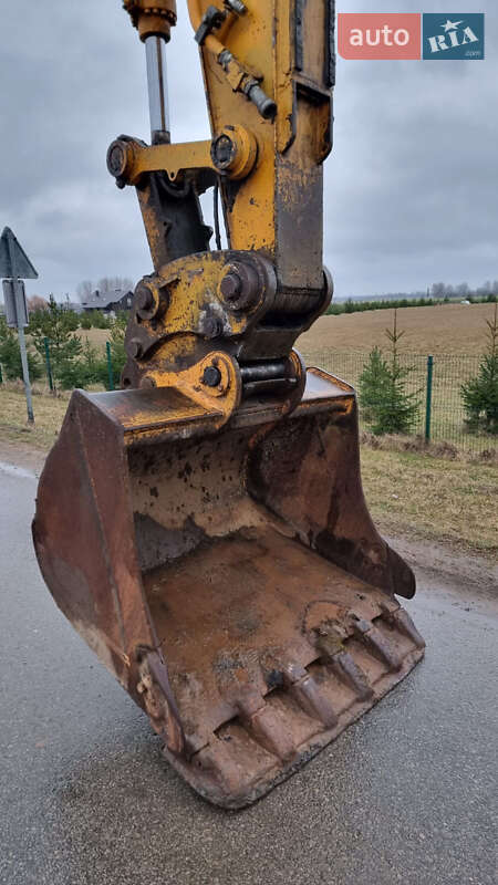 Колесный экскаватор JCB JS 200 2005 в Беляевке