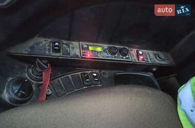 Гусеничный экскаватор JCB JS 200 2012 в 