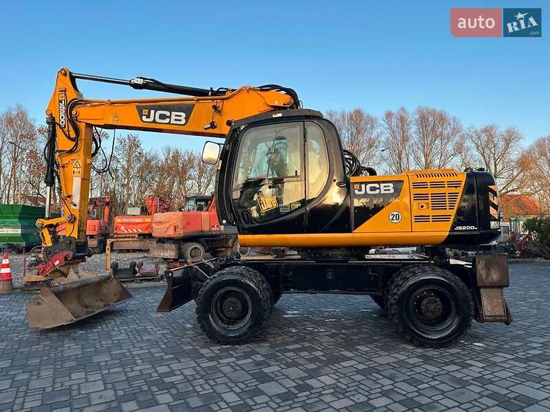 Колісний екскаватор JCB JS 200 2012 в Києві