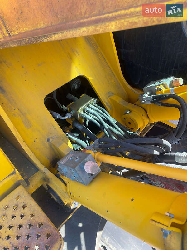 Гусеничний екскаватор JCB JS 200 2007 в Львові фото 9 Гусеничний екскаватор JCB JS 200 2007 в Львові