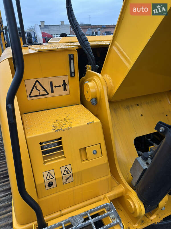 Гусеничный экскаватор JCB JS 210 2012 в Львове