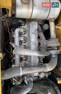 Экскаватор погрузчик JCB JS 220 2006 в 