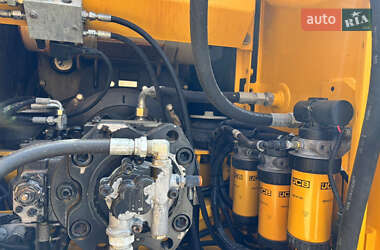 Гусеничный экскаватор JCB JS 220 2014 в 