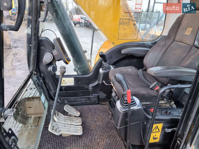 Гусеничний екскаватор JCB JS 220LC 2016 в Одесі