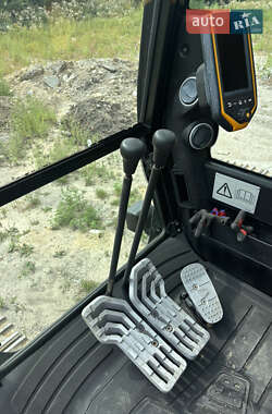 Гусеничный экскаватор JCB JS 220LC 2014 в 