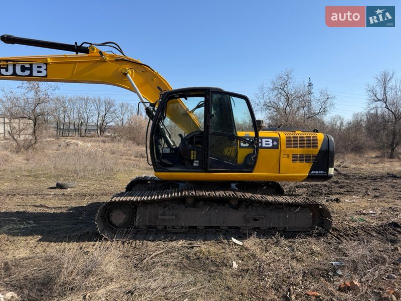 Гусеничный экскаватор JCB JS 220LC 2009 в Александрие