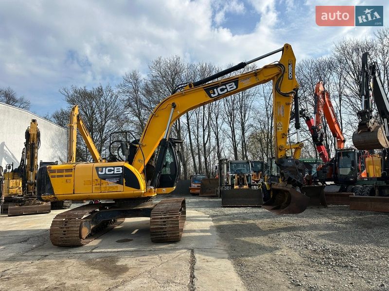 Гусеничный экскаватор JCB JS 220LC 2013 в Львове