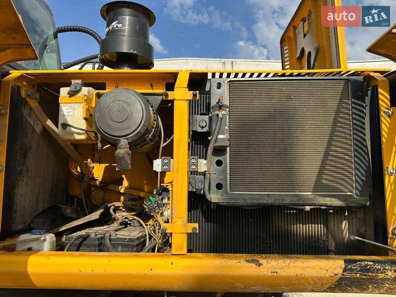 Гусеничный экскаватор JCB JS 220LC 2013 в Львове