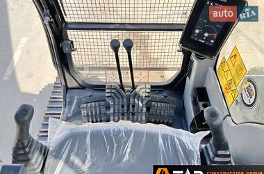 Гусеничный экскаватор JCB JS 240 2024 в 