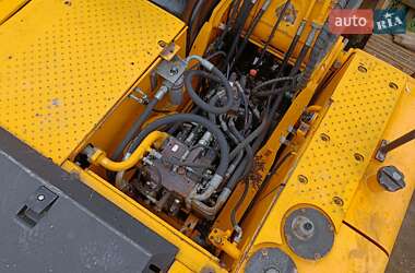 Гусеничний екскаватор JCB JS 240NC 2010 в 