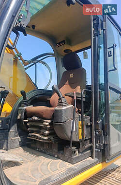 Экскаватор погрузчик JCB JS 240NC 2012 в 