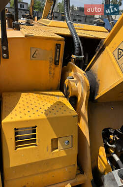 Гусеничный экскаватор JCB JS 240NC 2012 в 