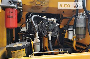 Екскаватор навантажувач JCB JS 290 2011 в Києві