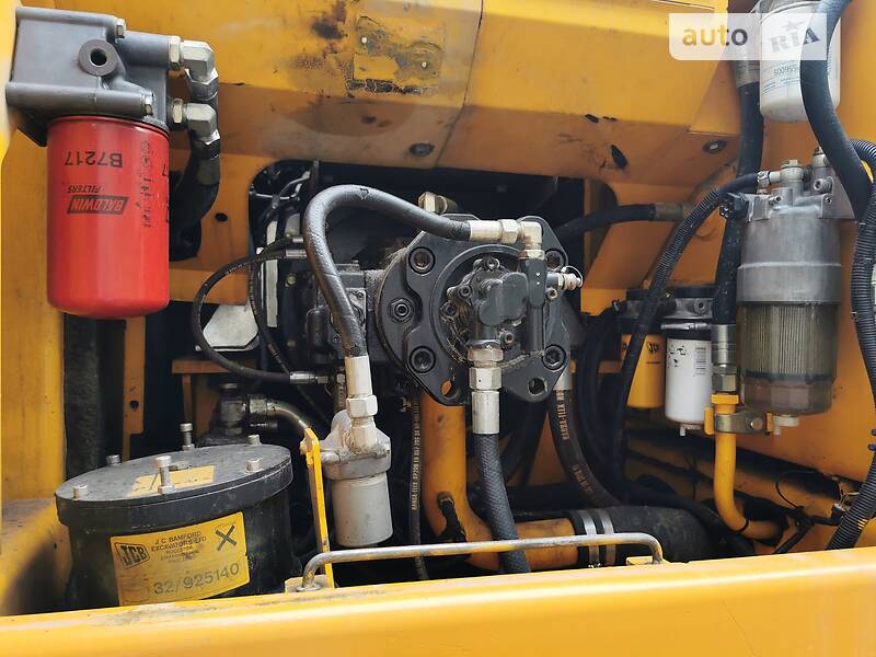 Екскаватор навантажувач JCB JS 290 2011 в Києві