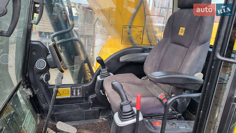 Гусеничний екскаватор JCB JS 370 2018 в Одесі фото 4 Гусеничний екскаватор JCB JS 370 2018 в Одесі