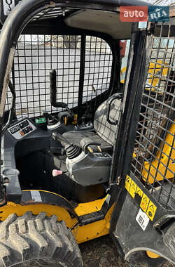 Минипогрузчик JCB Robot 2010 в 