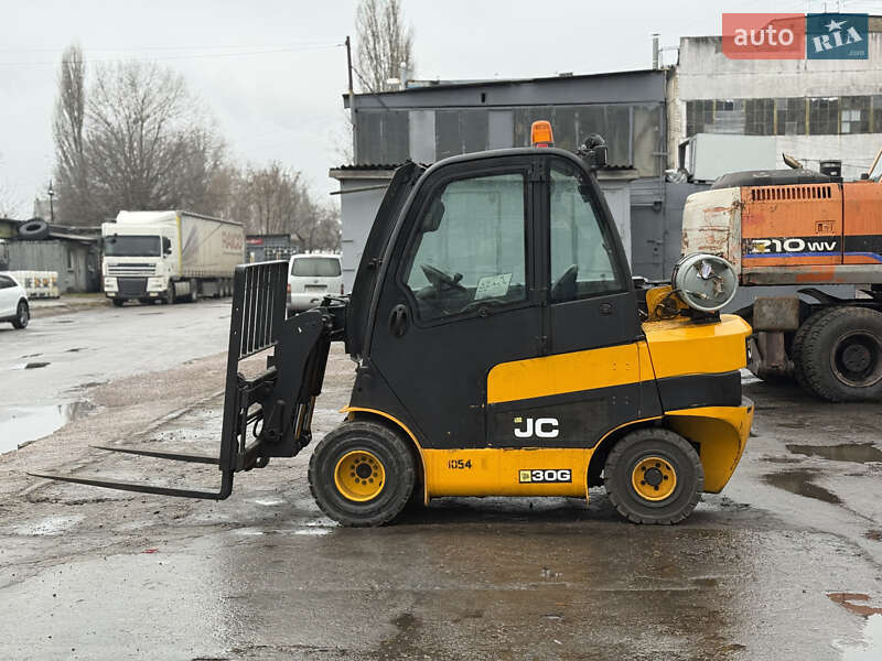 Телескопический погрузчик JCB TLT 2016 в Киеве