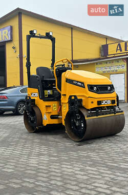 Дорожній каток JCB VMT 260-120 2020 в Львові