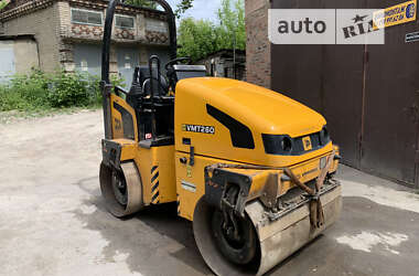 Дорожній каток JCB VMT 2008 в Харкові