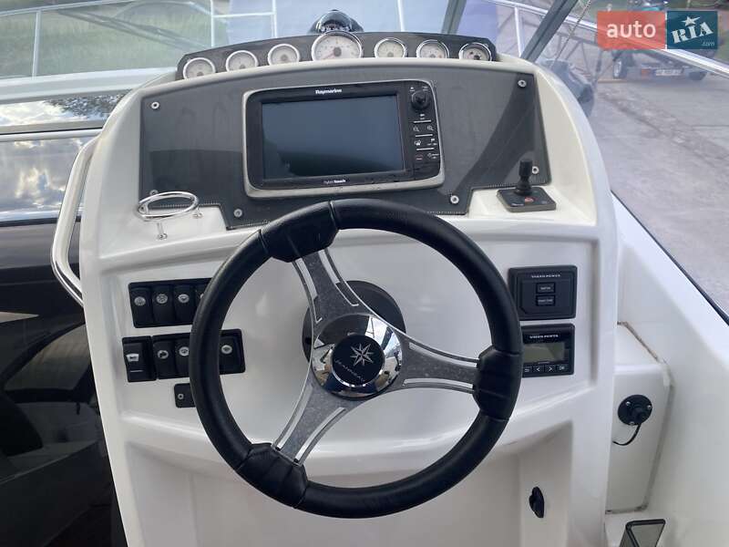 Моторная яхта Jeanneau Leader 2015 в Днепре фото 50 Моторная яхта Jeanneau Leader 2015 в Днепре