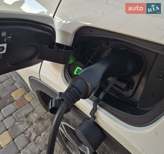 Внедорожник / Кроссовер Jeep Avenger 2024 в Киеве