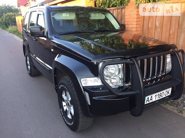 Jeep Cherokee 2009 года