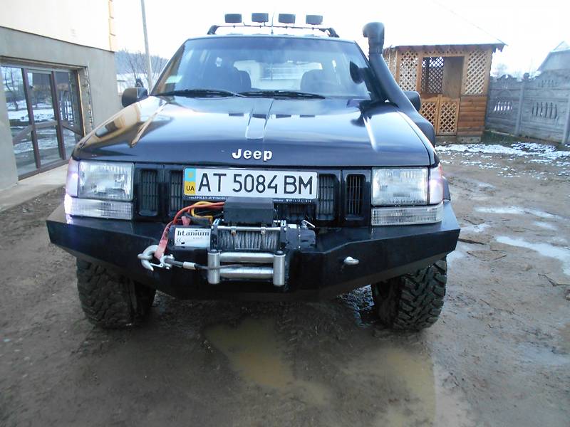 Внедорожник / Кроссовер Jeep Cherokee 1994 в Ивано-Франковске