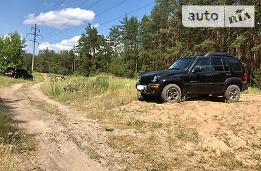 Позашляховик / Кросовер Jeep Cherokee 2003 в Києві