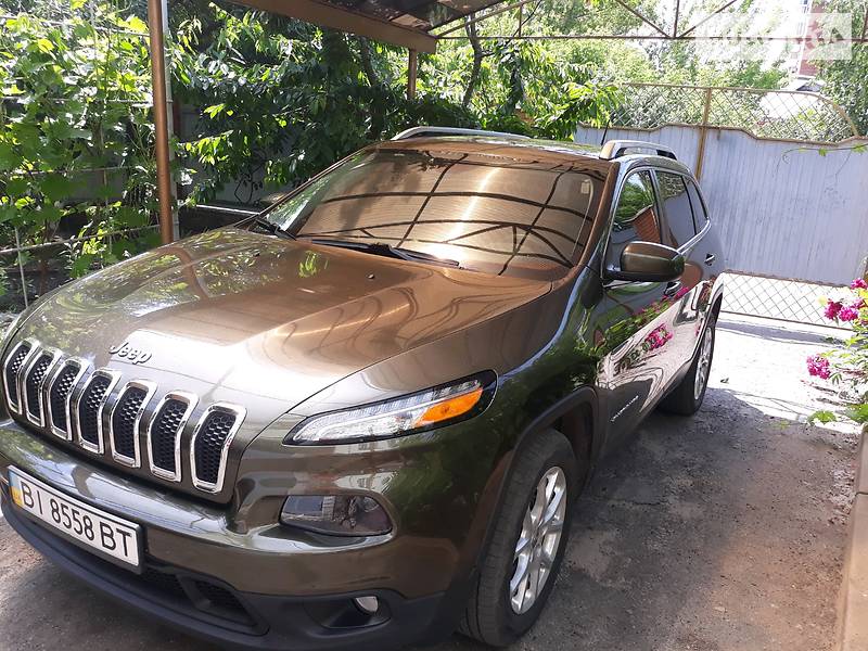 Позашляховик / Кросовер Jeep Cherokee 2015 в Полтаві