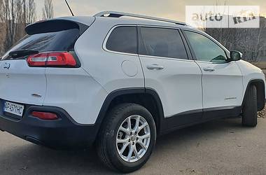 Позашляховик / Кросовер Jeep Cherokee 2015 в 