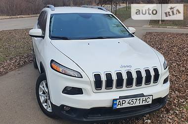 Позашляховик / Кросовер Jeep Cherokee 2015 в 